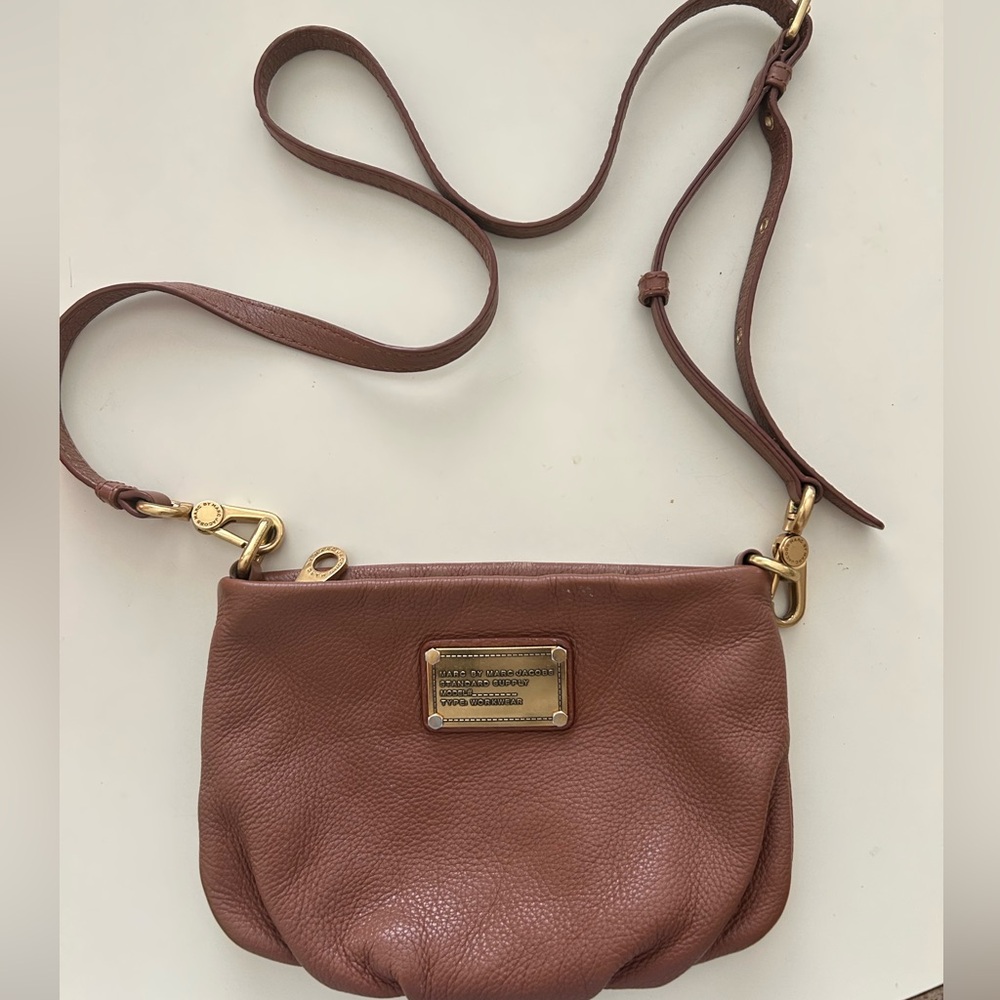 🦔Marc by Marc Jacobs Brown Leather Classic Q Percy Crossbody Bag 🪐
